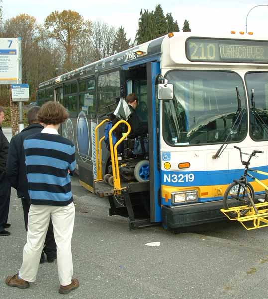 Coast Mountain Bus New Flyer D40HF N3219